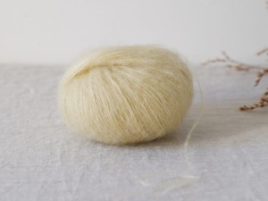 Włóczka De Rerum Natura Bérénice  peche creme anglaise 43