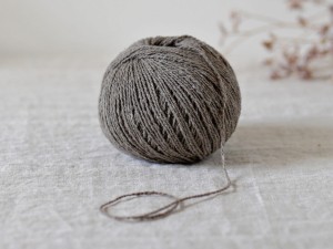 Włóczka De Rerum Natura candide loutre 01